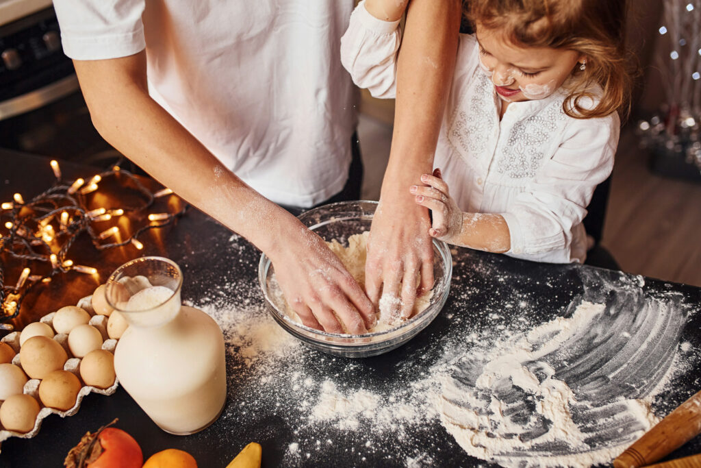 Mutfakta Küçük Yardımcılar: Çocukları Yemek Hazırlama Sürecine Dahil Etmenin Faydaları diyetisyen ekin ada küçükala fethiye diyetisyen